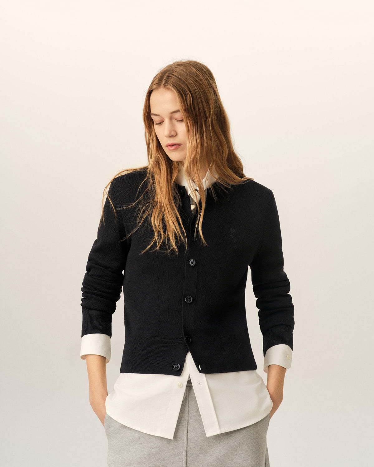 Cardigan noir en laine col rond Ami de Coeur - 2
