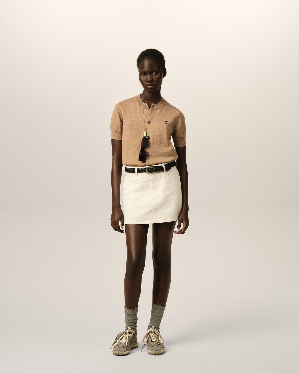 Brown wool short-sleeve cardigan with Ami de Coeur - 3