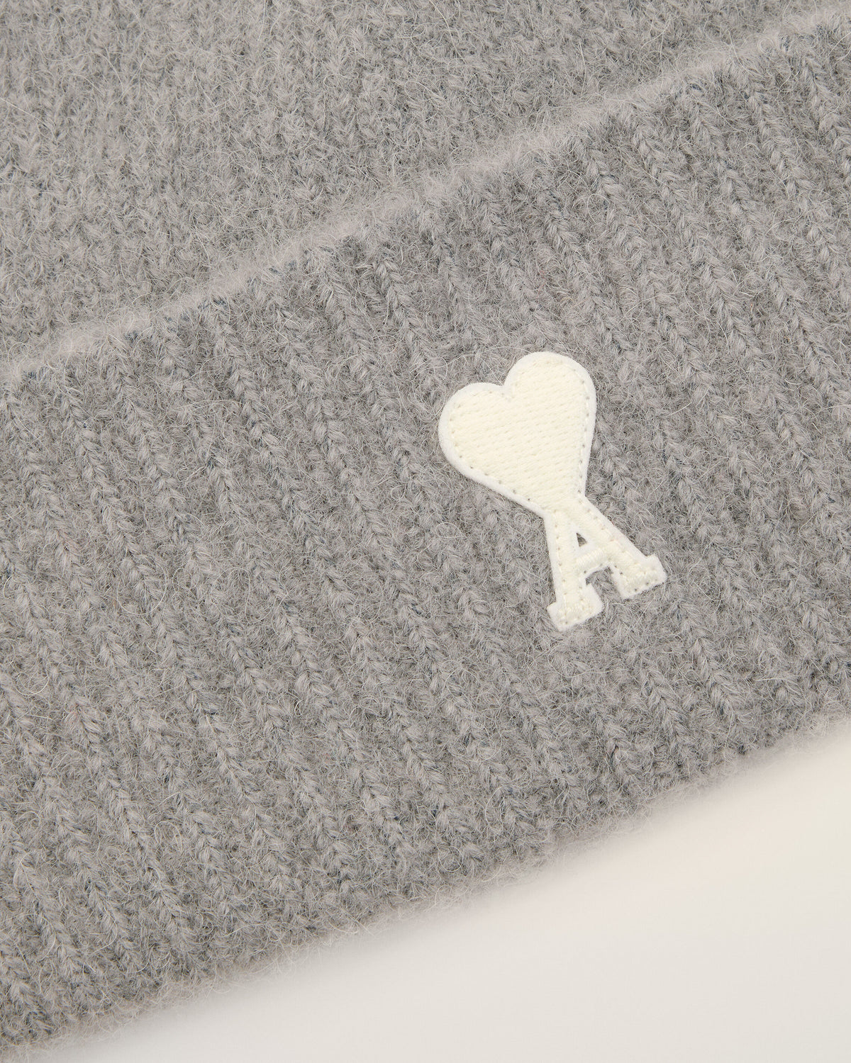Grey alpaca beanie with Ami de Coeur - 3