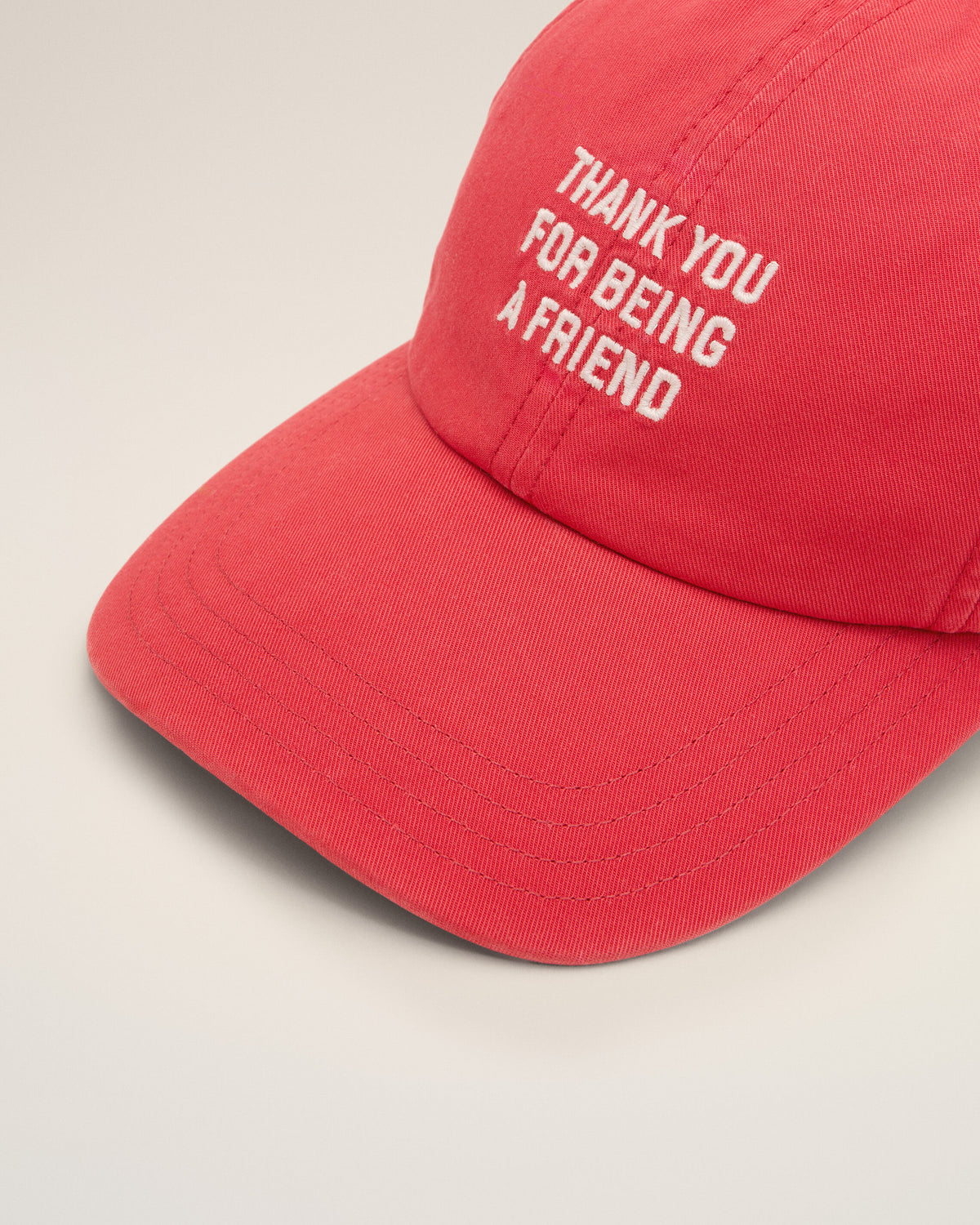 Red cotton "Thank you for being a friend" cap - 9