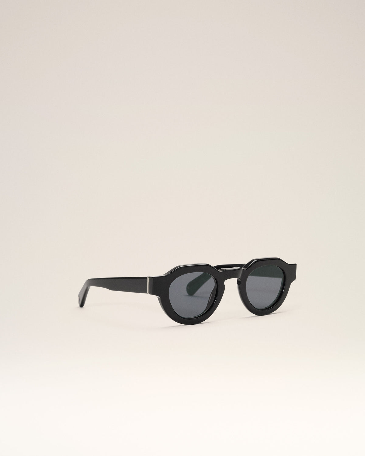 Black sunglasses 75018 - 8
