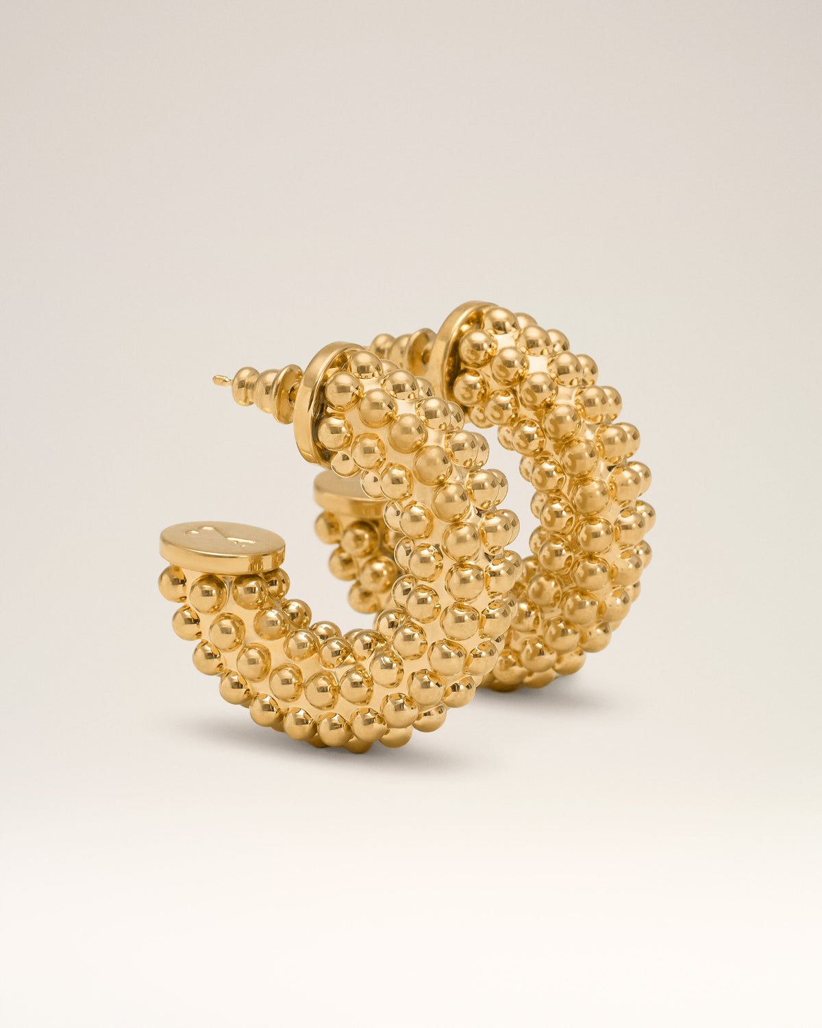 Pendientes de latón dorado con perlas - 1