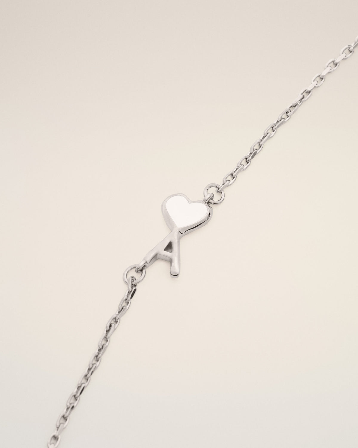 Collar Ami de Cœur martillado de latón plateado - 3