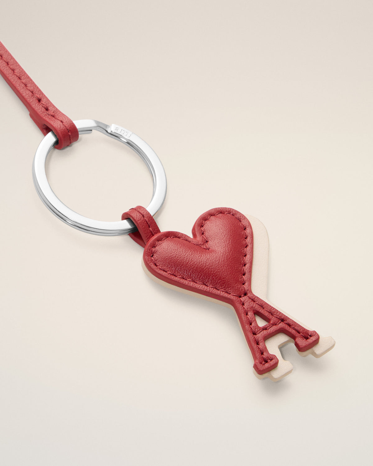 Red cowhide leather keyring with Ami de Coeur - 4