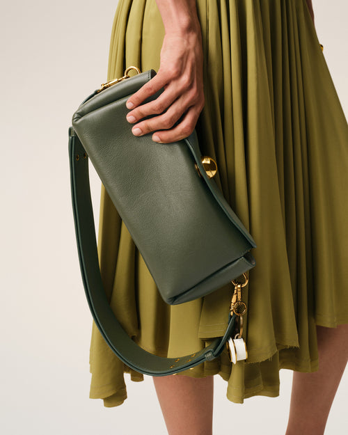                             Sac Carrousel Vert en Cuir De Veau - 3                         - Ami Paris