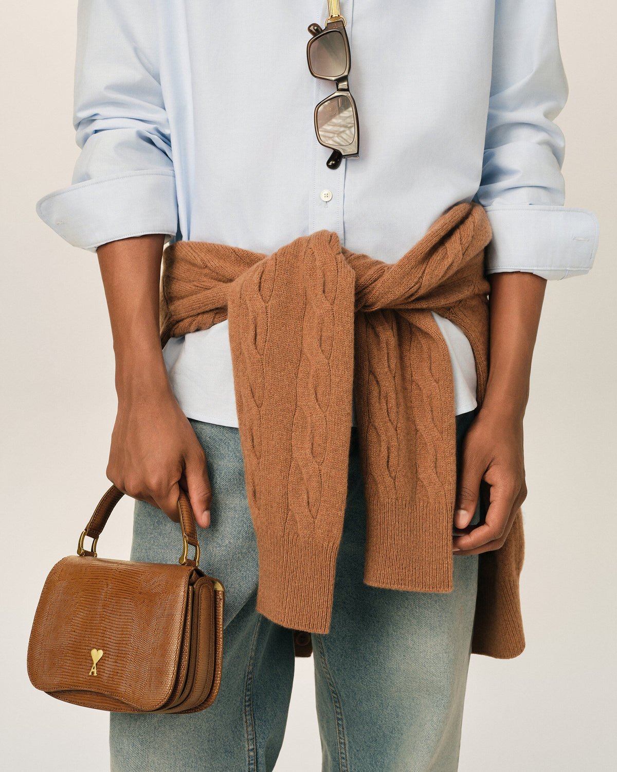Sac porté main Paris Paris marron en cuir de vachette embossé lézard - 7