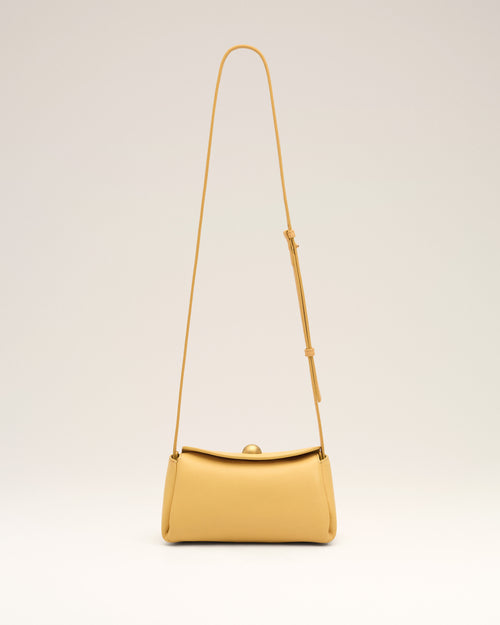 Mini Sac Carrousel jaune en cuir de veau - 2 - Ami Paris