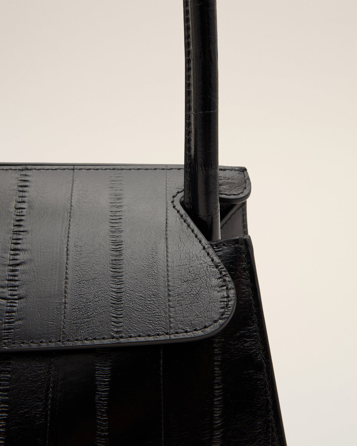 Petit sac Mimi noir en cuir de veau - 5
