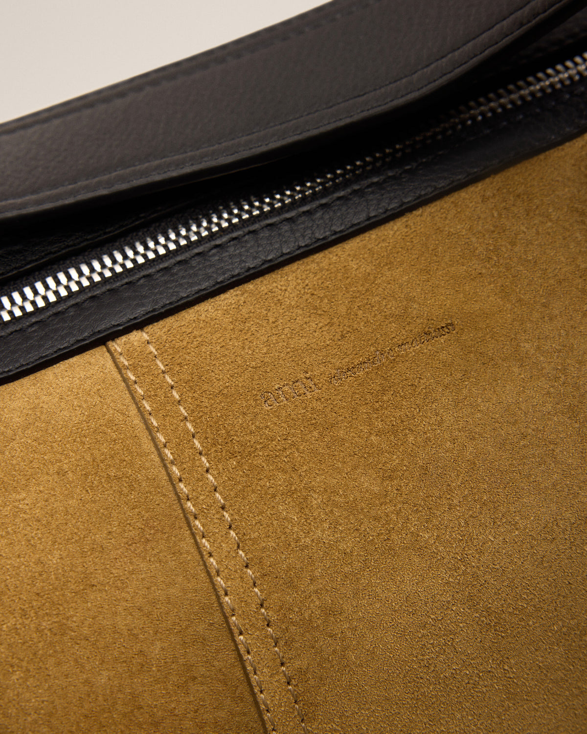 Petit sac crossbody Etienne beige en cuir de vachette - 5