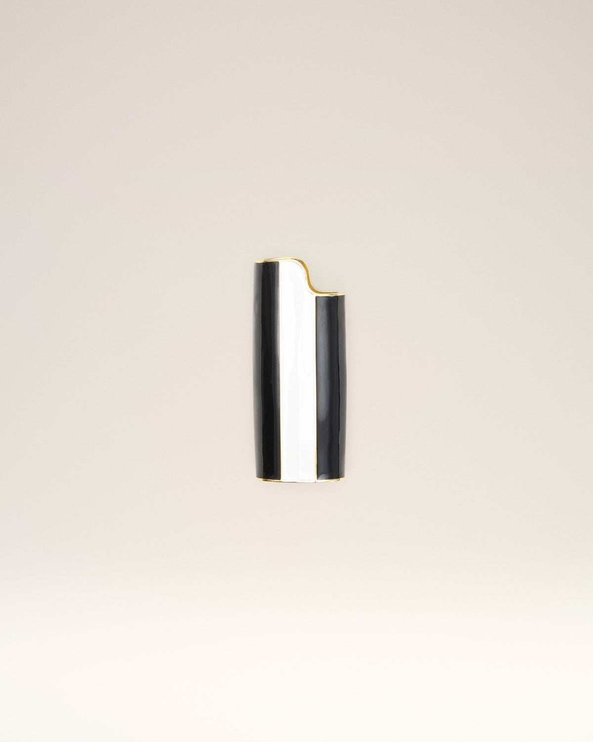 Gold Metal Ami De Coeur Briquet Holder - 3