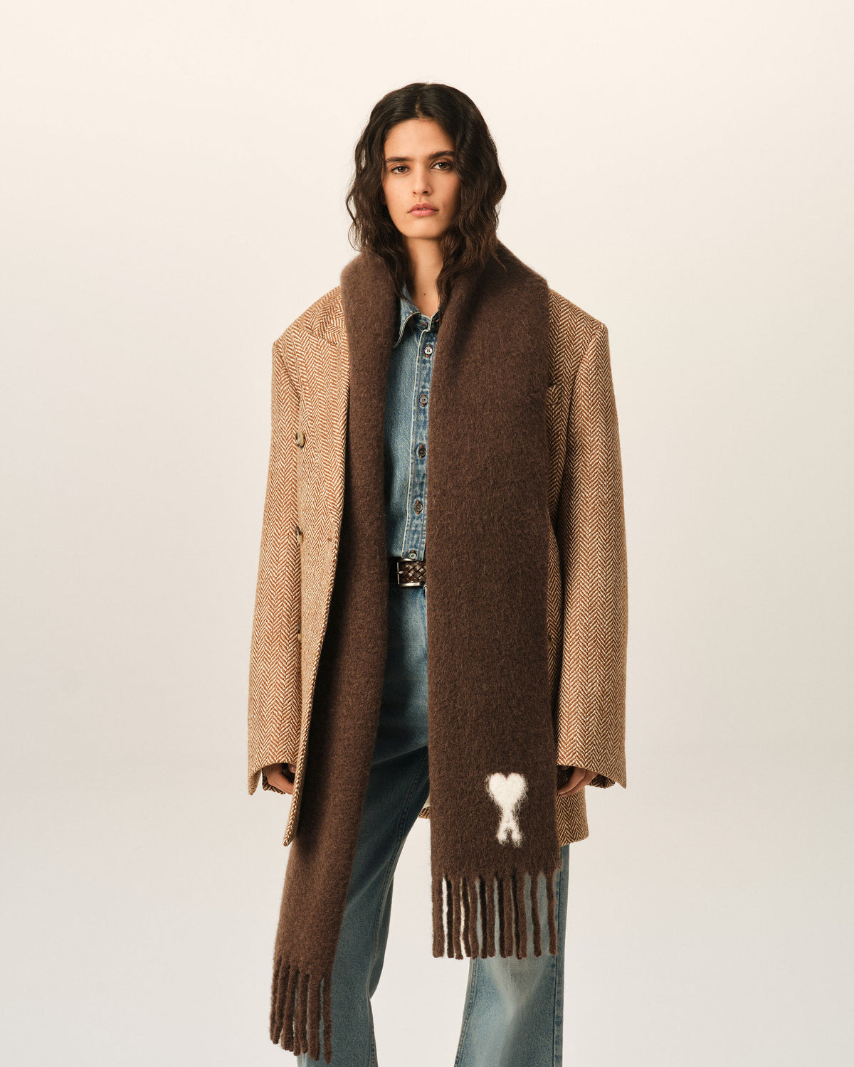 Brown alpaca scarf with Ami de Coeur - 5