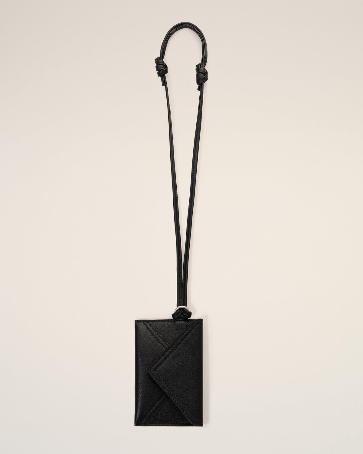 Black Etienne strap taurillon leather envelope card holder - 4