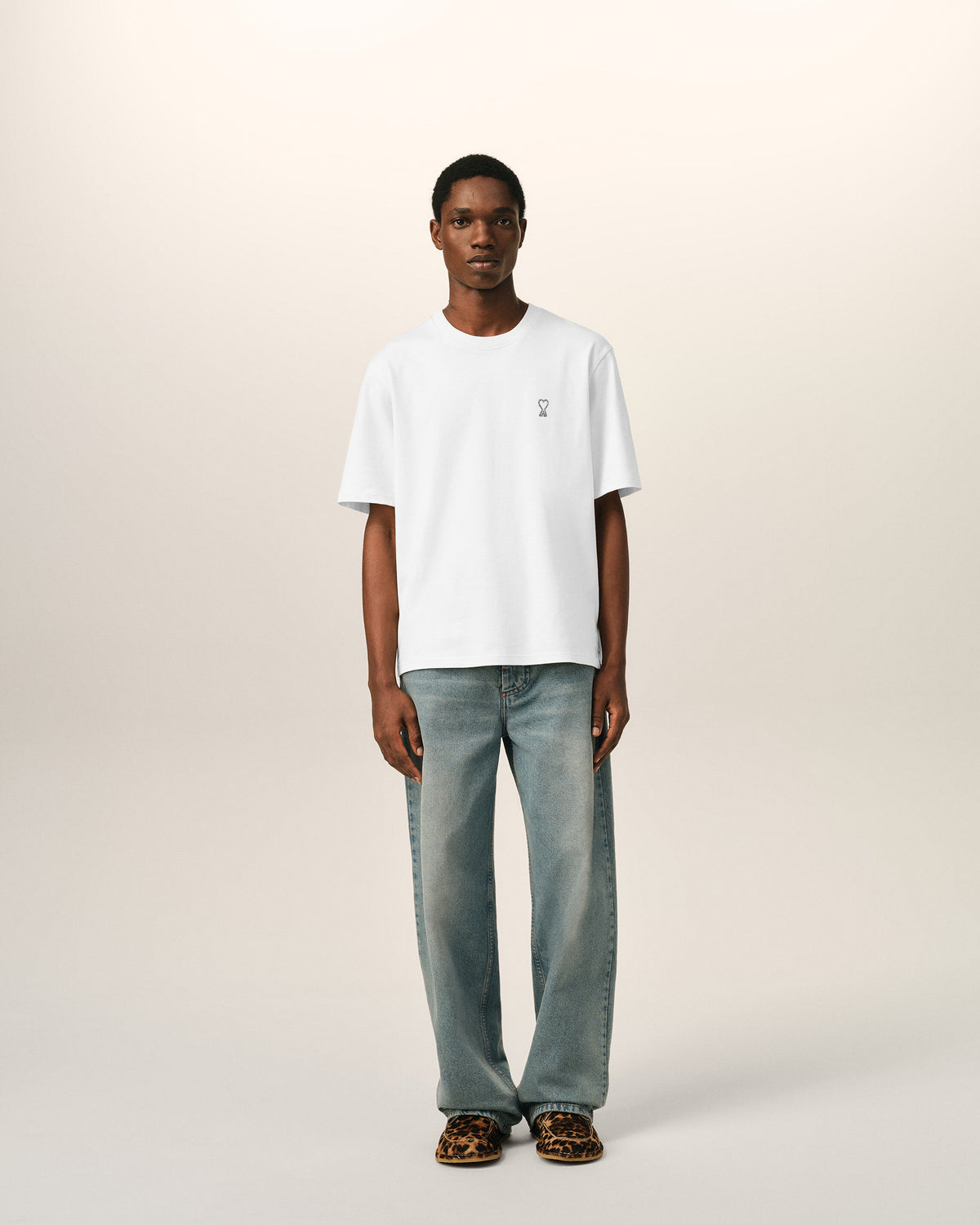 Camiseta blanca de algodón con estampado "Place des Victoires" - 4